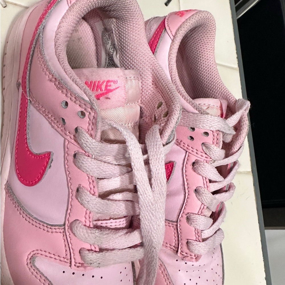 Nike Vibrant Pink Athletic Shoes